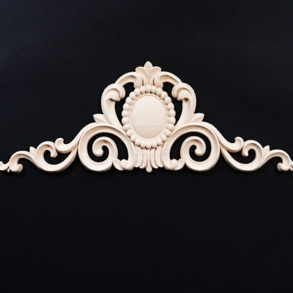 FRONTON DECORATIV DIN LEMN-MODEL REGAL 59 cm x h 18.5 cm