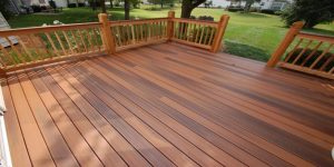 DECK din lemn de PIN și MOLID.